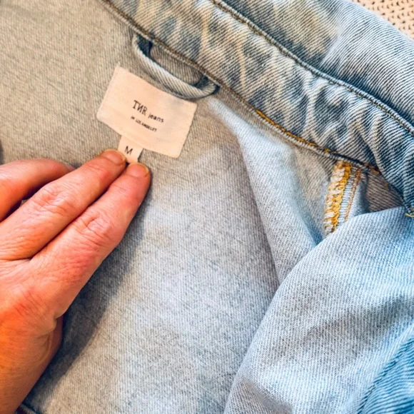 TNR JEANS Denim Shacket Light Blue Jean Jacket Button Down Shirt - Picture 12 of 15